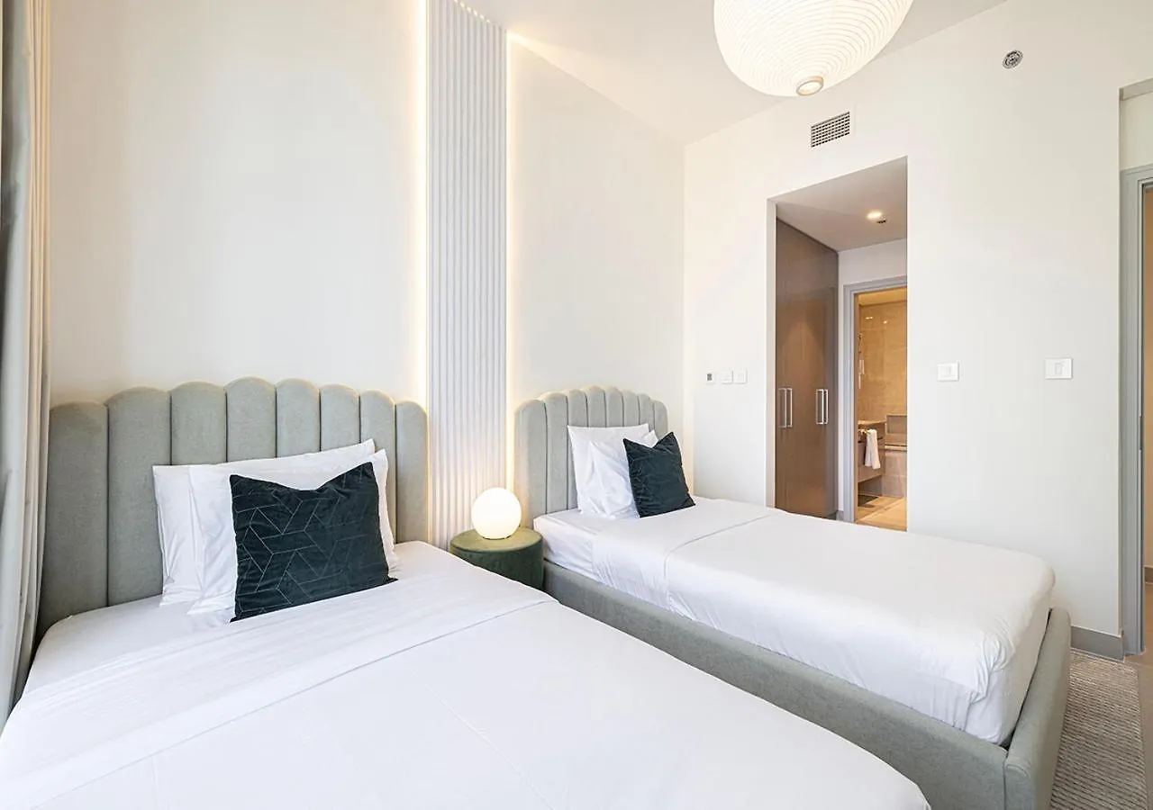 Kinfolk Homes - 5-Star Family Stay, 8 Minutes Walk To Dubai Mall & Burj Khalifa 0*,  United Arab Emirates